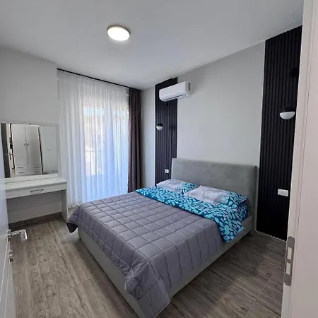 Appartamento Seaview Shengjin, *